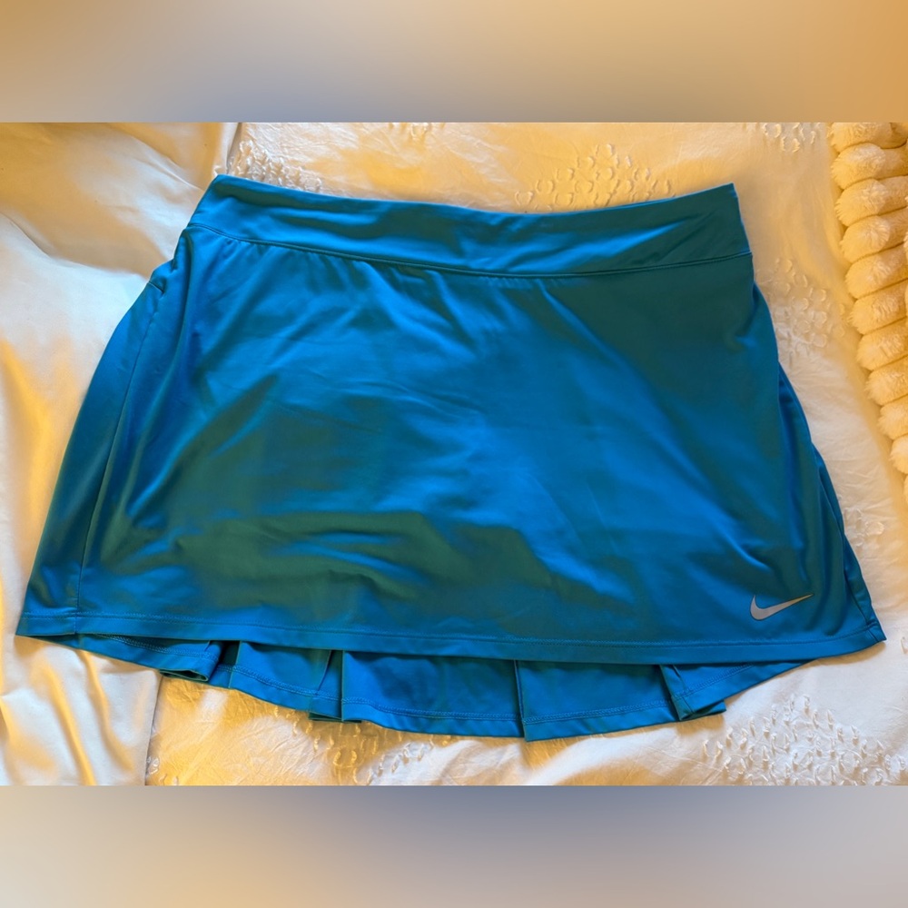 Nike - Tennis/Athletic Skirt with attached shorts